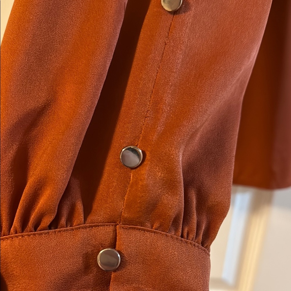 Women's Rust Button-Detail Top - Picture 2 of 5